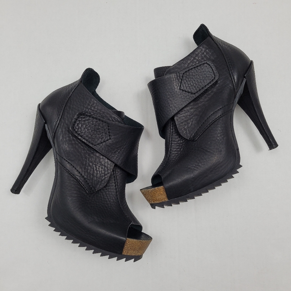 Pedro Garcia Chenoa Leather Peep Toe Ankle Booties